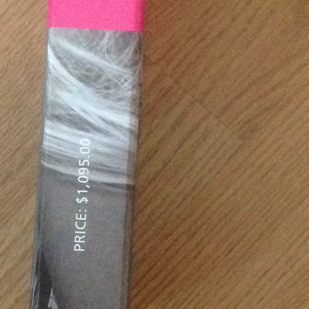 Hair Extensions - Picture 5 of 7